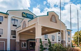 Quality Suites Burleson - Ft Worth